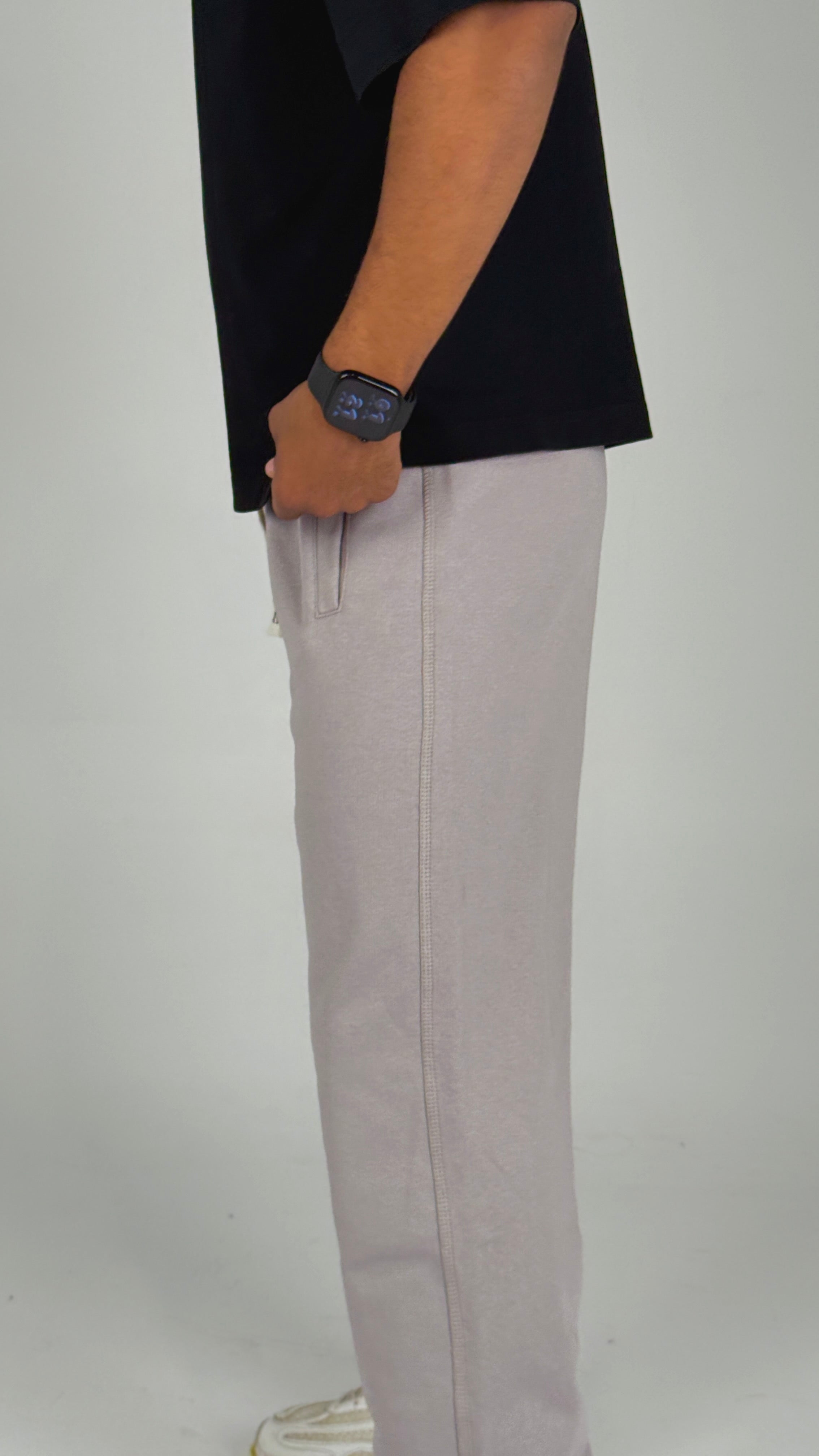 Wide-leg pants